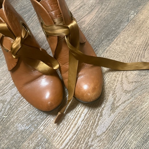 Django and Juliette GUCsize 7.5 (38) ribbon lace up Tan Ankle Boots luxury brand - Picture 8 of 16